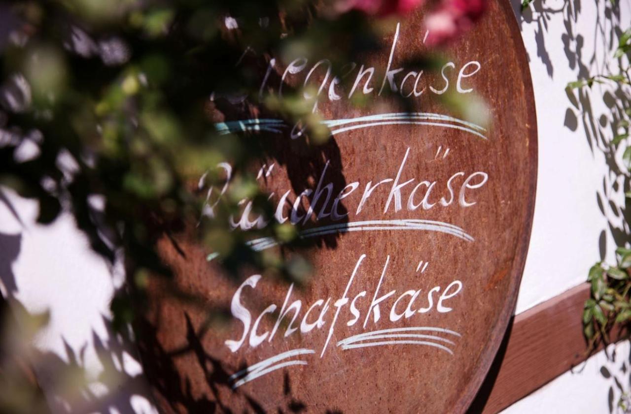 Naturhotel Etzdorfer Hof Schoenburg ภายนอก รูปภาพ