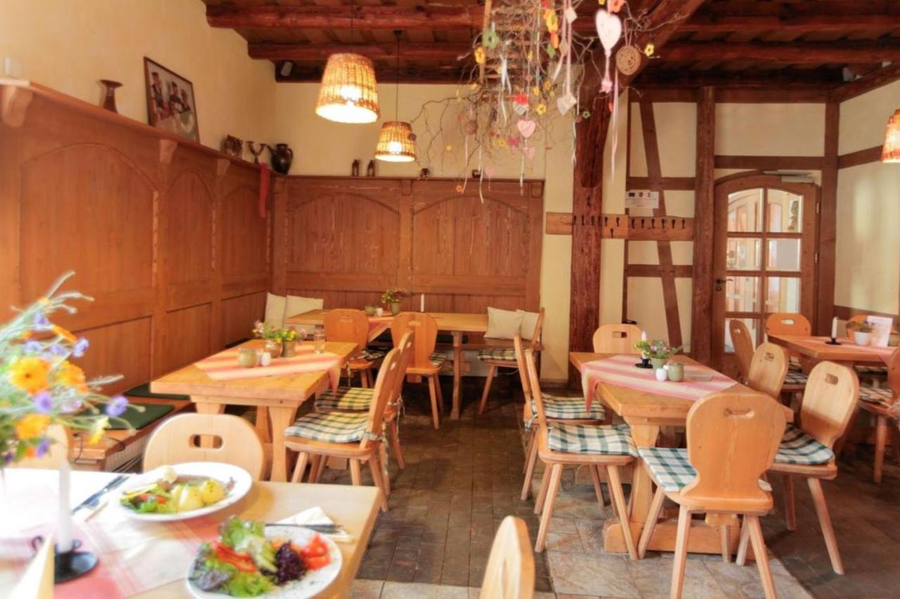 Naturhotel Etzdorfer Hof Schoenburg ภายนอก รูปภาพ